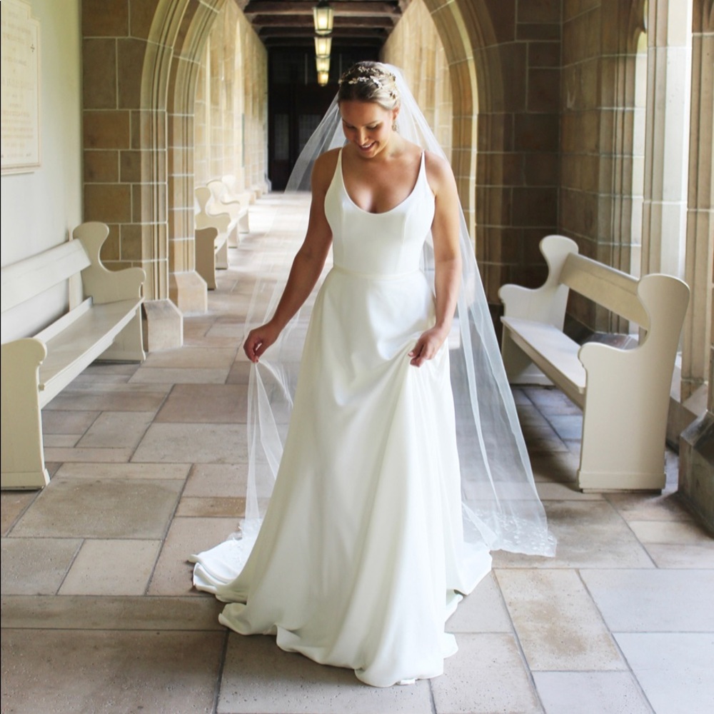 Robert Bullock ‘Hallie’ wedding dress